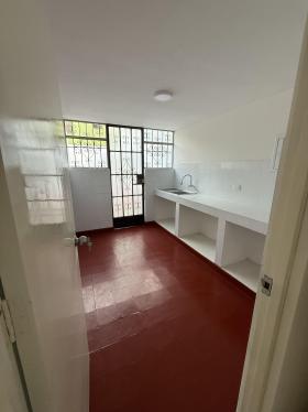 Casa de 3 dormitorios y 1 baños ubicado en Santiago De Surco Casa de 3 dormitorios y 1 baños ubicado en Santiago De Surco