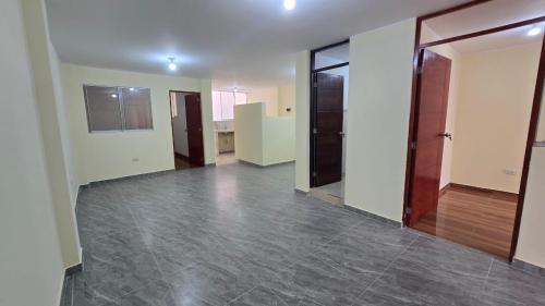 Departamento de 2 dormitorios y 1 baños ubicado en San Juan De Miraflores Departamento de 2 dormitorios y 1 baños ubicado en San Juan De Miraflores