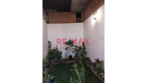 Casa de 3 dormitorios y 1 baños ubicado en Puente Piedra Casa de 3 dormitorios y 1 baños ubicado en Puente Piedra