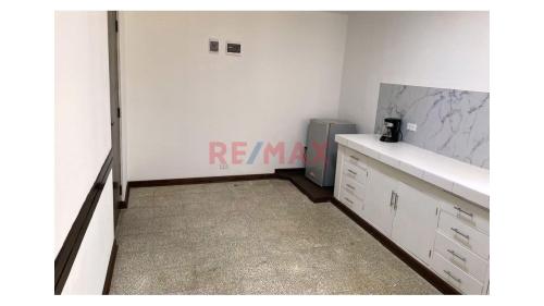 Departamento de 2 dormitorios y 2 baños ubicado en San Borja Departamento de 2 dormitorios y 2 baños ubicado en San Borja