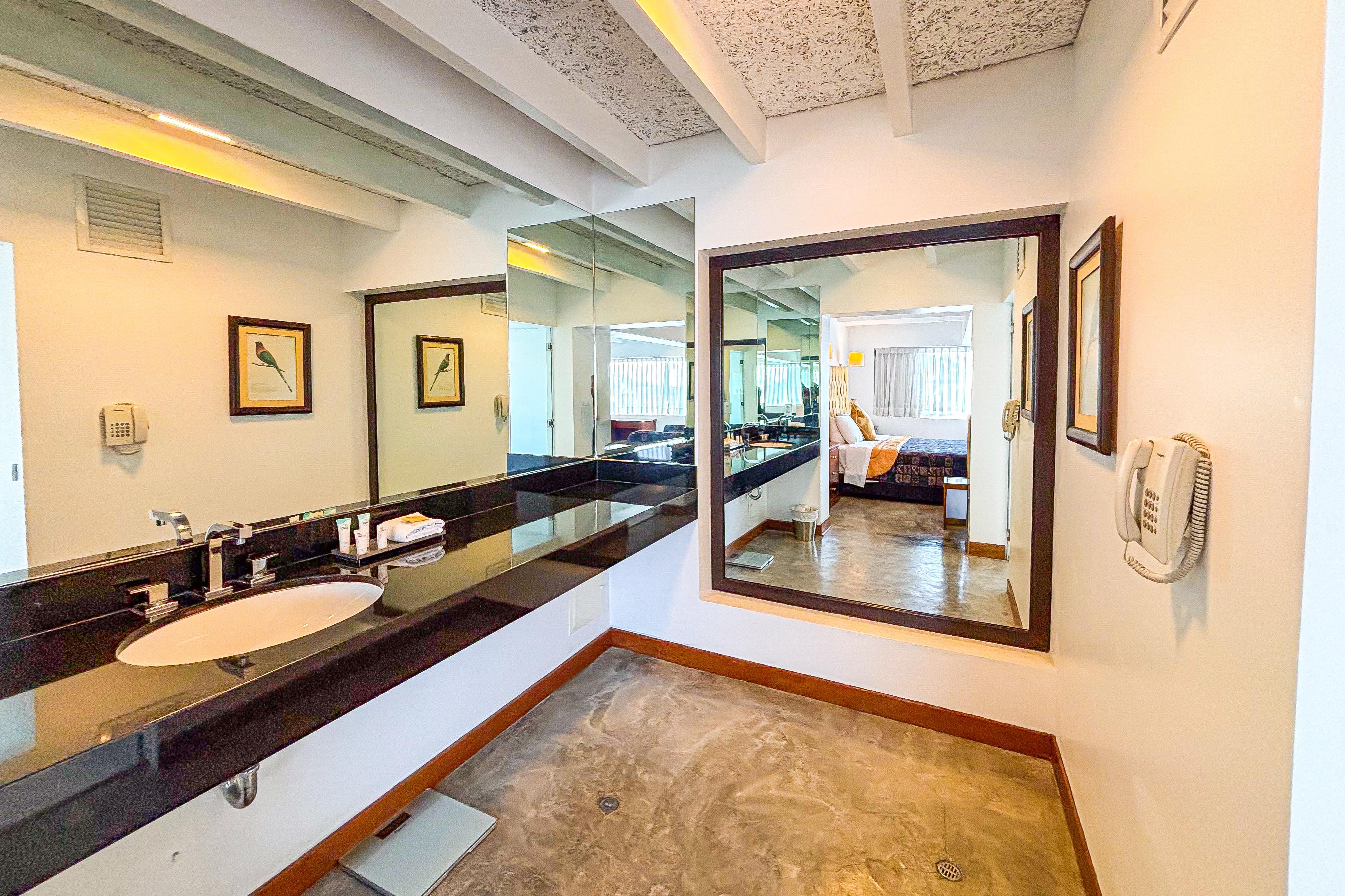 Hotel en Venta de 57 dormitorios ubicado en San Isidro Hotel en Venta de 57 dormitorios ubicado en San Isidro