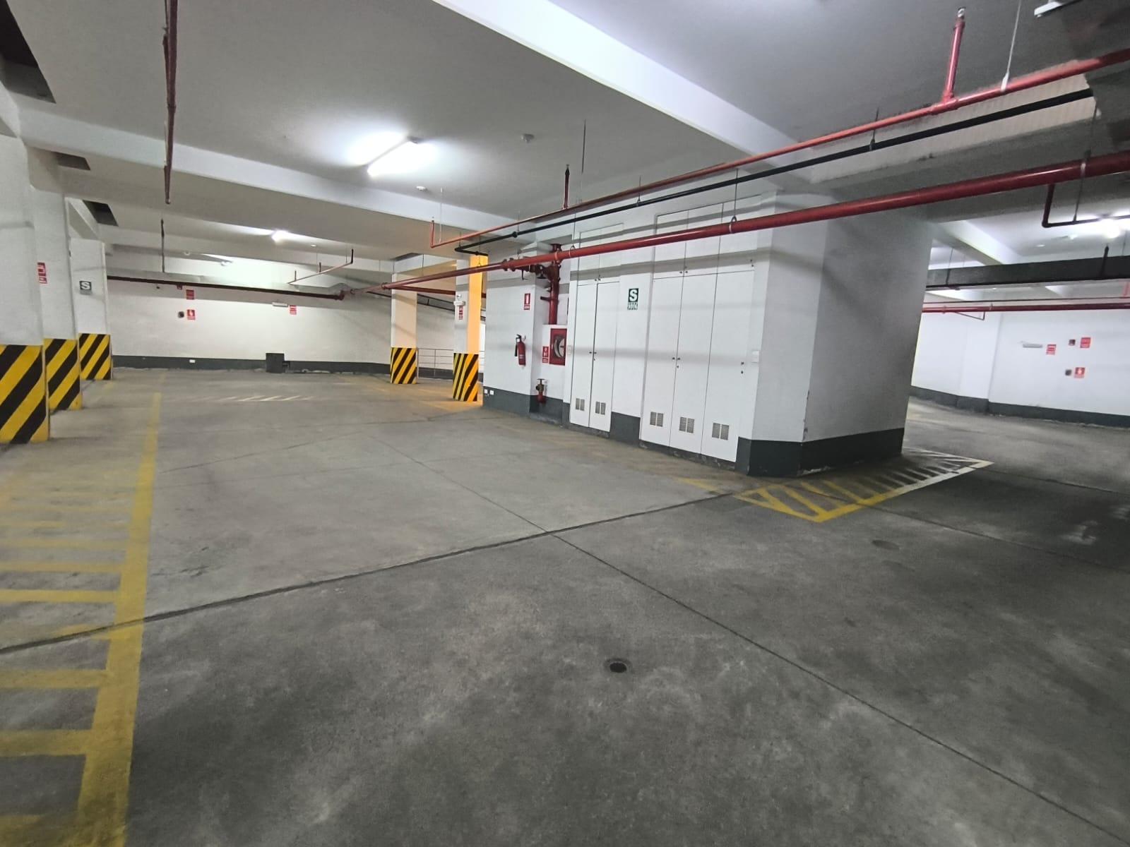 Oportunidad única Estacionamiento ubicado en San Isidro Oportunidad única Estacionamiento ubicado en San Isidro