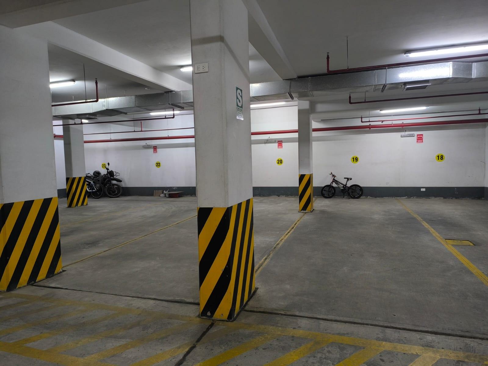 Estacionamiento en Venta ubicado en San Isidro Estacionamiento en Venta ubicado en San Isidro
