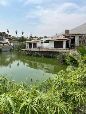 Casa en Venta ubicado en Santiago De Surco a $1,300,000