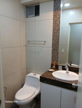 Baño de servicio Baño de servicio