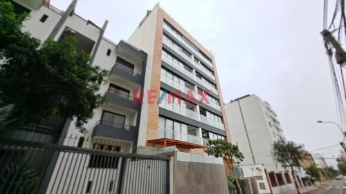 Departamento de 2 dormitorios y 3 baños ubicado en Miraflores