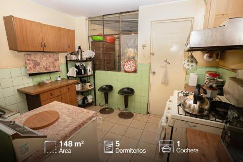 Casa de 5 dormitorios y 2 baños ubicado en Pueblo Libre Casa de 5 dormitorios y 2 baños ubicado en Pueblo Libre