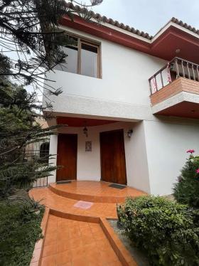 Casa en Venta y permite mascotas