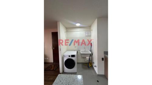 Departamento en Venta ubicado en Calle Teniente Cesar Lopez Rojas Departamento en Venta ubicado en Calle Teniente Cesar Lopez Rojas
