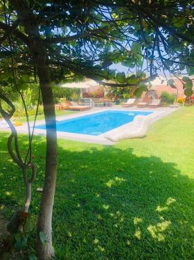Casa en Venta ubicado en Grocio Prado a $430,000