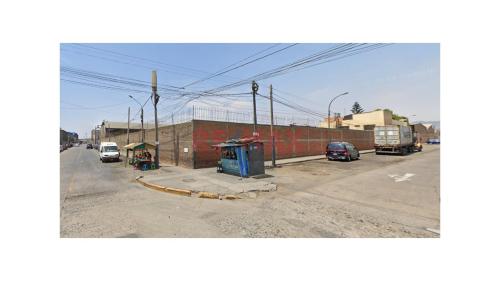 Local Industrial en Venta ubicado en Calle Central Local Industrial en Venta ubicado en Calle Central