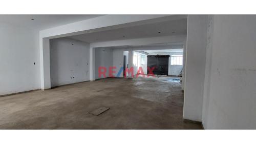 Local comercial en Alquiler ubicado en Calle Los Rosales Local comercial en Alquiler ubicado en Calle Los Rosales