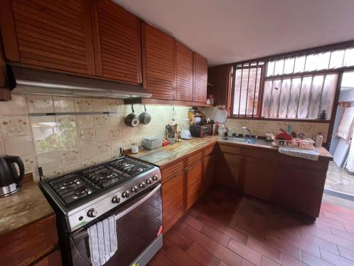 Casa de 4 dormitorios ubicado en San Isidro Casa de 4 dormitorios ubicado en San Isidro