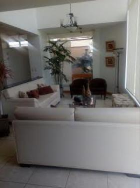 Casa en Venta y permite mascotas