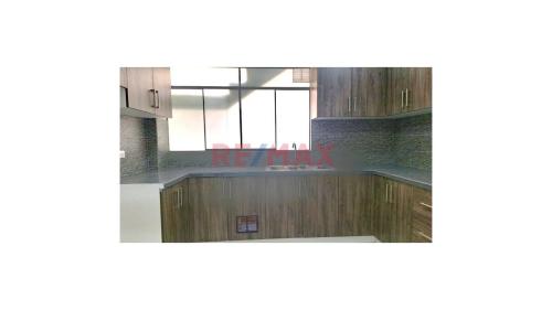 Departamento de 3 dormitorios y 2 baños ubicado en San Martin De Porres Departamento de 3 dormitorios y 2 baños ubicado en San Martin De Porres