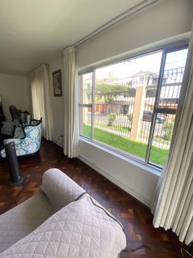 Casa de 5 dormitorios y 5 baños ubicado en Santiago De Surco Casa de 5 dormitorios y 5 baños ubicado en Santiago De Surco