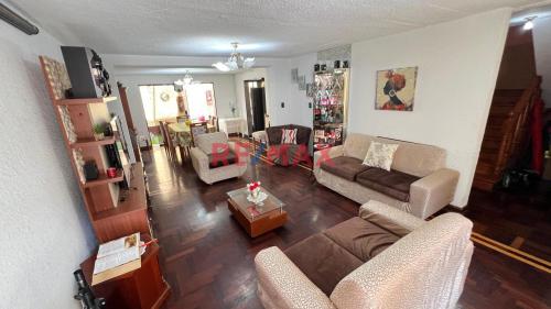 Casa en Venta ubicado en San Juan De Miraflores a $250,000