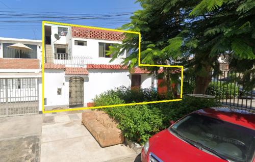 Casa de 6 dormitorios ubicado en La Perla Casa de 6 dormitorios ubicado en La Perla