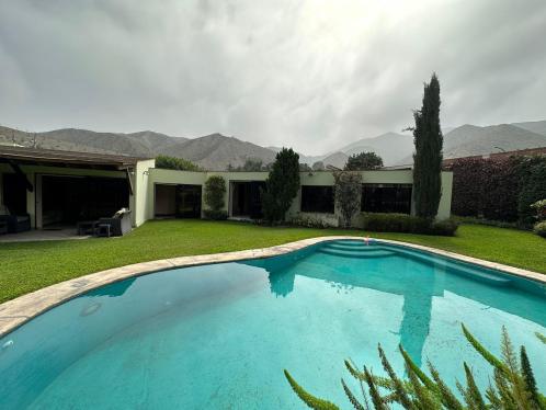 Casa en Venta ubicado en La Molina a $1,230,000
