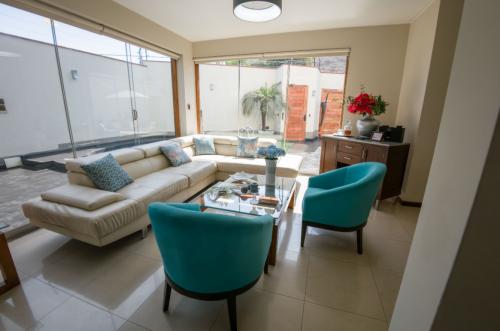 Casa en Venta ubicado en La Molina a $400,000