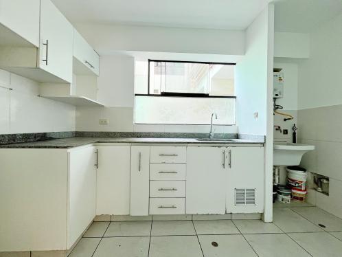 Departamento de 4 dormitorios y 2 baños ubicado en Magdalena Del Mar Departamento de 4 dormitorios y 2 baños ubicado en Magdalena Del Mar