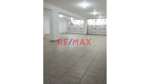 Local comercial en Alquiler ubicado en Los Olivos a $1,089