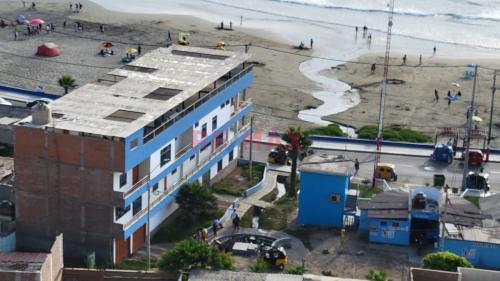 Casa de Playa de 12 dormitorios y 13 baños ubicado en Barranca Casa de Playa de 12 dormitorios y 13 baños ubicado en Barranca