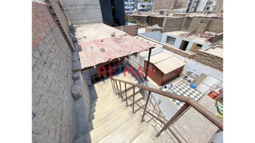 Casa en Venta ubicado en Av. Alejandro Iglesias Casa en Venta ubicado en Av. Alejandro Iglesias