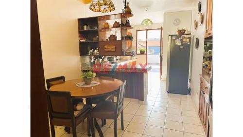 Casa en Venta ubicado en Jiron Kontiki Casa en Venta ubicado en Jiron Kontiki