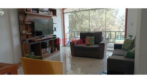 Casa de 3 dormitorios y 3 baños ubicado en Lurigancho Casa de 3 dormitorios y 3 baños ubicado en Lurigancho