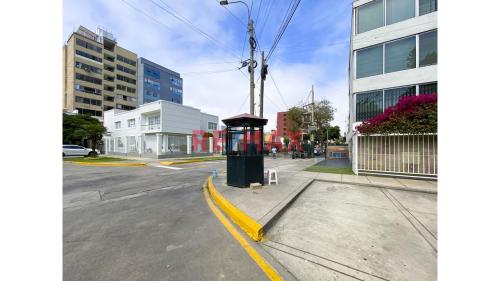 Casa de 4 dormitorios y 3 baños ubicado en San Isidro Casa de 4 dormitorios y 3 baños ubicado en San Isidro