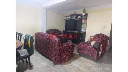 Casa de 4 dormitorios y 1 baños ubicado en San Juan De Lurigancho Casa de 4 dormitorios y 1 baños ubicado en San Juan De Lurigancho