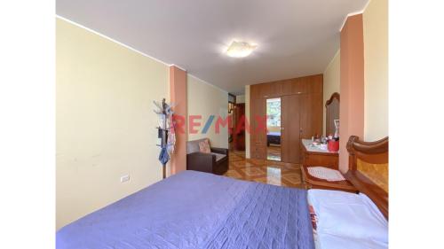 Casa de 6 dormitorios y 3 baños ubicado en San Martin De Porres Casa de 6 dormitorios y 3 baños ubicado en San Martin De Porres
