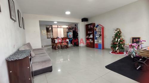 Departamento en Venta ubicado en Av. Guillermo De La Fuente Departamento en Venta ubicado en Av. Guillermo De La Fuente