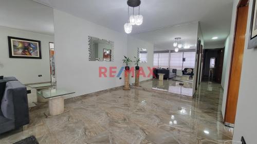 Departamento en Venta ubicado en Jiron De Los Conquistadores Departamento en Venta ubicado en Jiron De Los Conquistadores