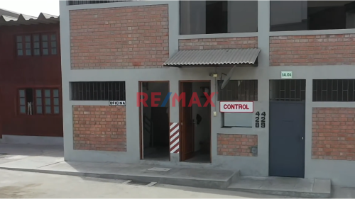 Local Industrial en Venta ubicado en Calle Luis Pasteur Local Industrial en Venta ubicado en Calle Luis Pasteur