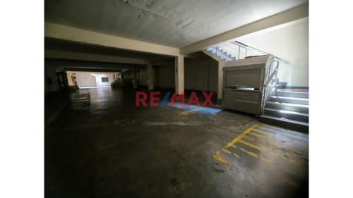 Local comercial en Venta ubicado en Av. Angamos Este Local comercial en Venta ubicado en Av. Angamos Este