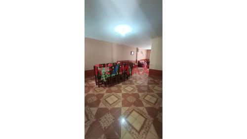 Casa de 5 dormitorios y 2 baños ubicado en Villa Maria Del Triunfo