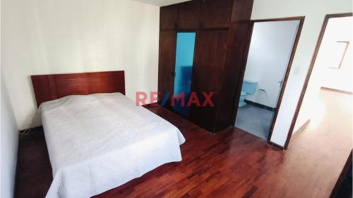 Departamento de 1 dormitorios ubicado en Miraflores Departamento de 1 dormitorios ubicado en Miraflores