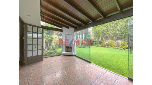 Casa de 3 dormitorios ubicado en Santiago De Surco Casa de 3 dormitorios ubicado en Santiago De Surco