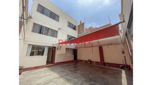 Casa en Venta ubicado en Av. Metropolitana Casa en Venta ubicado en Av. Metropolitana