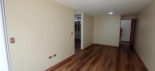 Departamento en Venta ubicado en Av. Ferrocarril Departamento en Venta ubicado en Av. Ferrocarril