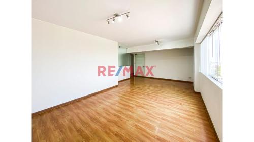 Departamento de 2 dormitorios ubicado en San Isidro Departamento de 2 dormitorios ubicado en San Isidro