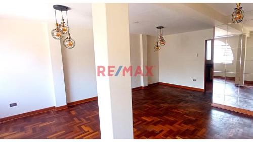 Departamento en Venta ubicado en Calle Bernardo Alcedo Departamento en Venta ubicado en Calle Bernardo Alcedo