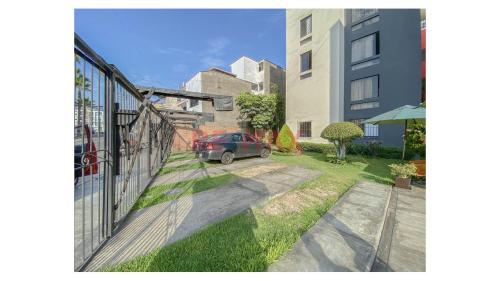 Departamento de 3 dormitorios y 2 baños ubicado en Santiago De Surco Departamento de 3 dormitorios y 2 baños ubicado en Santiago De Surco