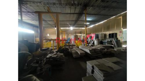 Amplio Local comercial ubicado en Puente Piedra Amplio Local comercial ubicado en Puente Piedra