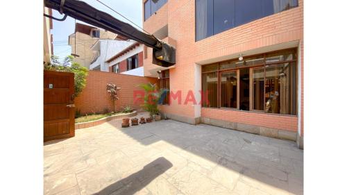 Casa en Venta ubicado en Calle Loma De Los Suspiros Casa en Venta ubicado en Calle Loma De Los Suspiros
