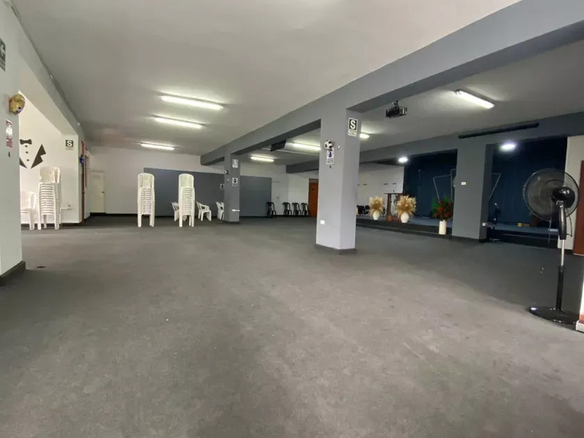 Local comercial en Venta ubicado en Stravinski Local comercial en Venta ubicado en Stravinski
