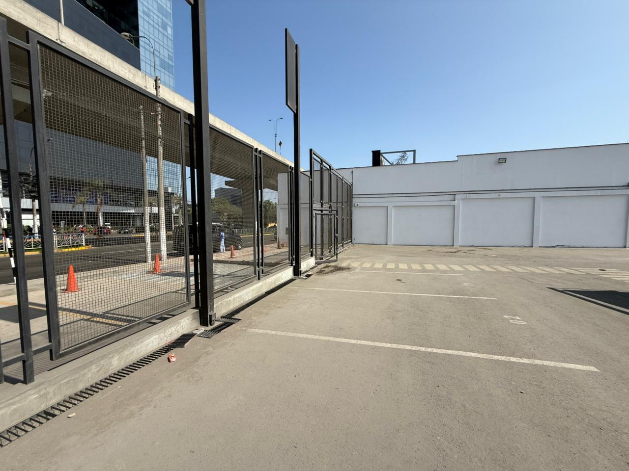 Oportunidad única Local comercial ubicado en La Molina Oportunidad única Local comercial ubicado en La Molina