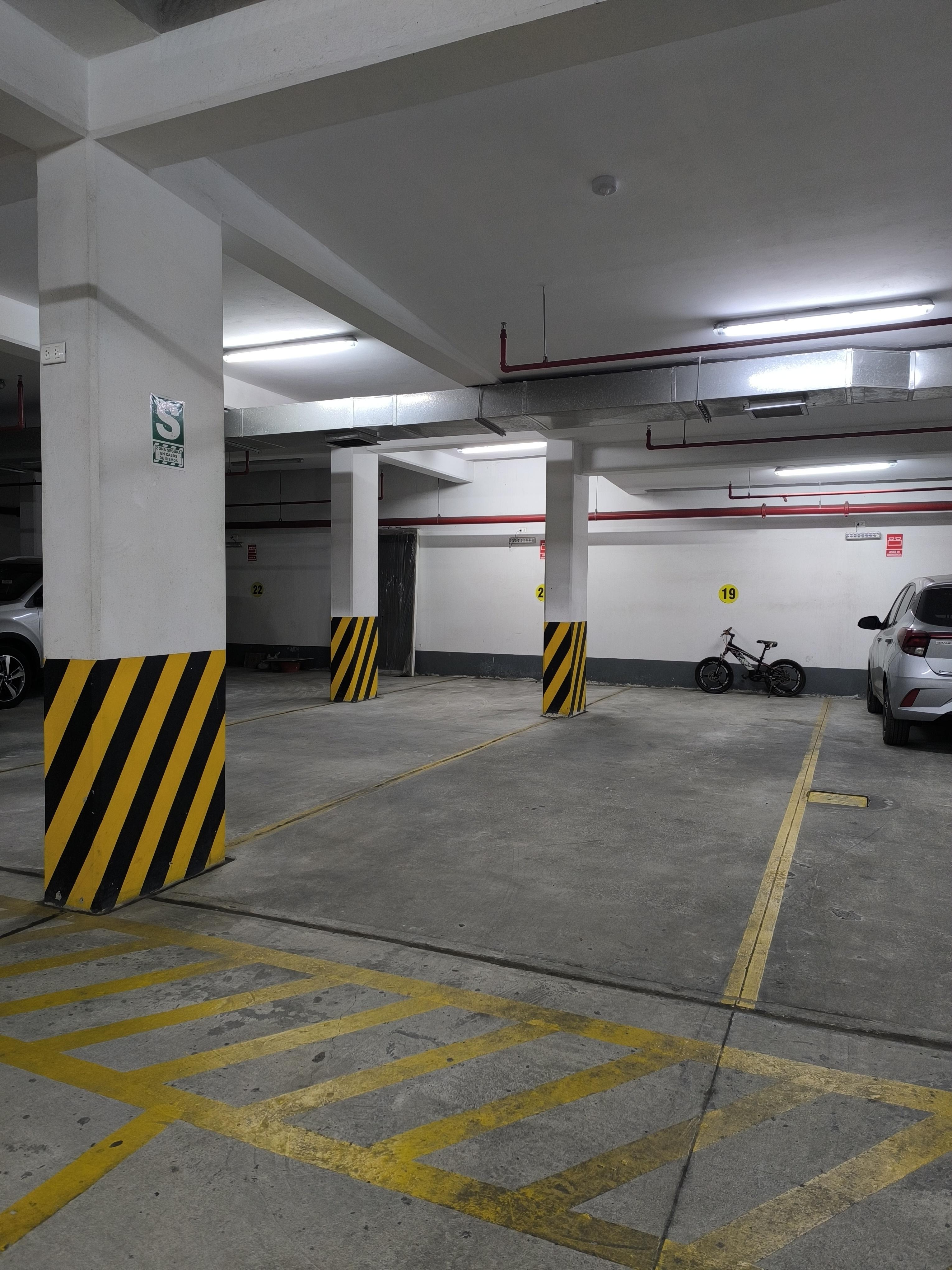 Estacionamiento en Venta ubicado en San Isidro Estacionamiento en Venta ubicado en San Isidro